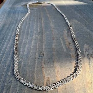 Elegant Silver Chain Necklace